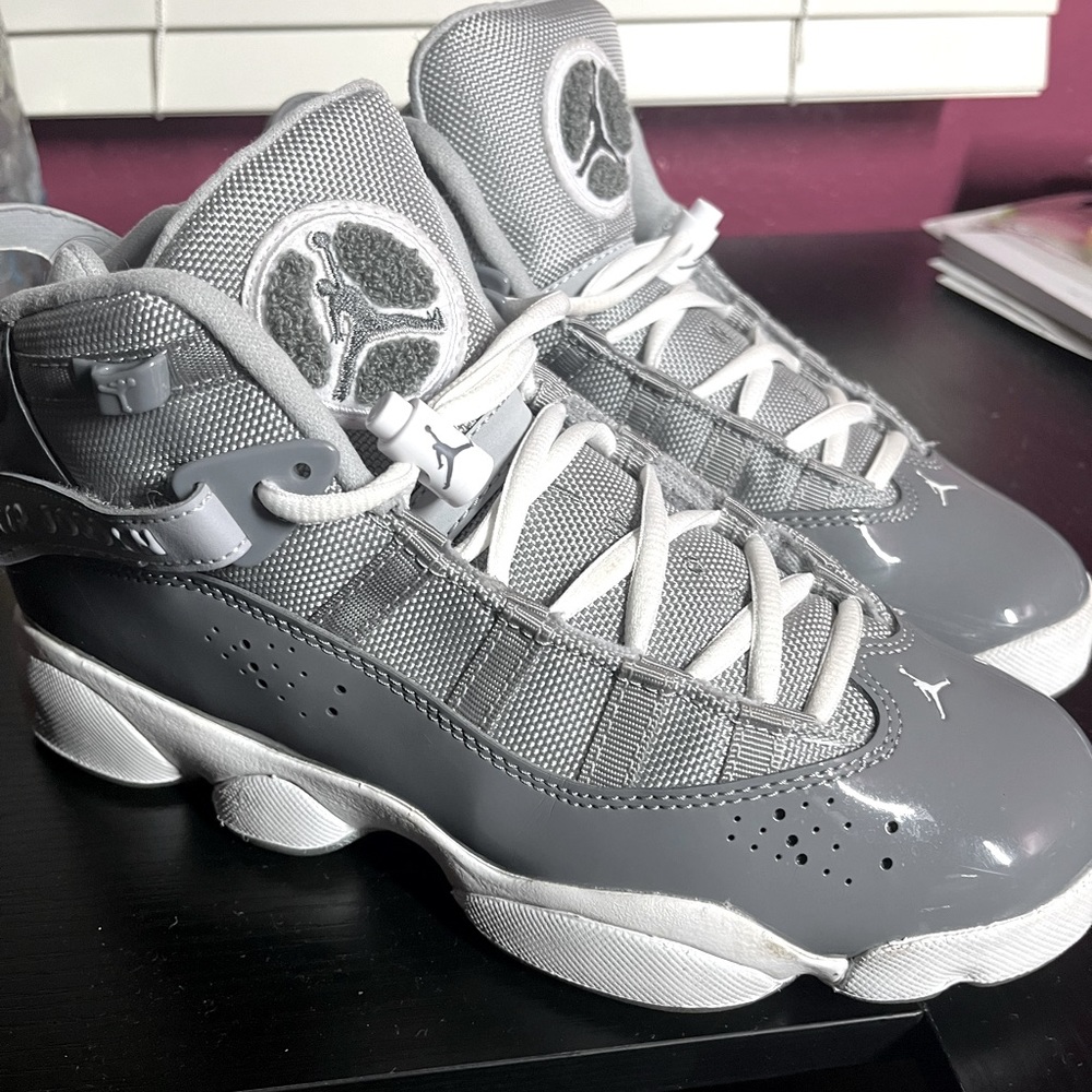 Women’s Air Jordan Size 7.5